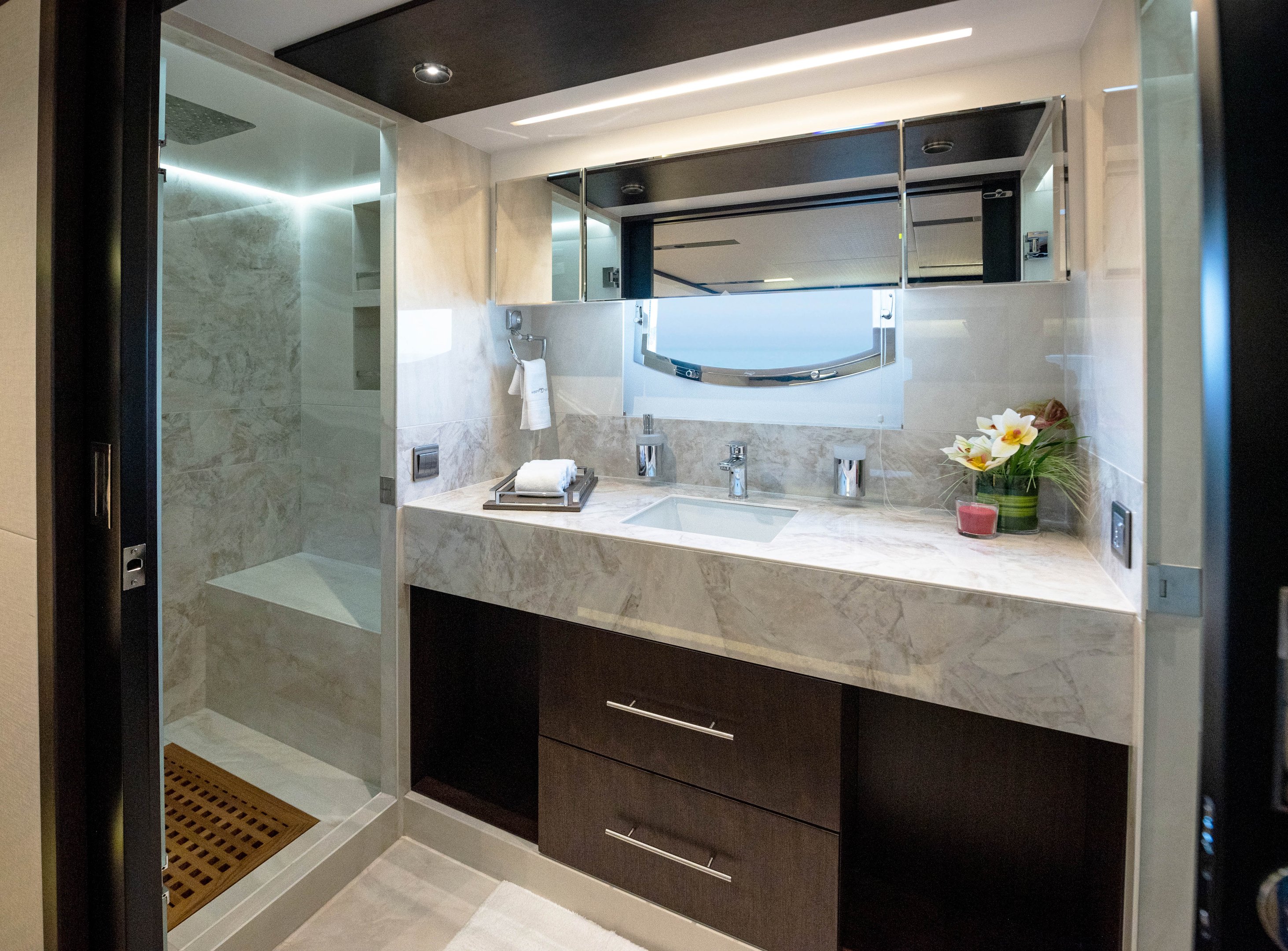 Majesty_62_M_Owners Ensuite_01