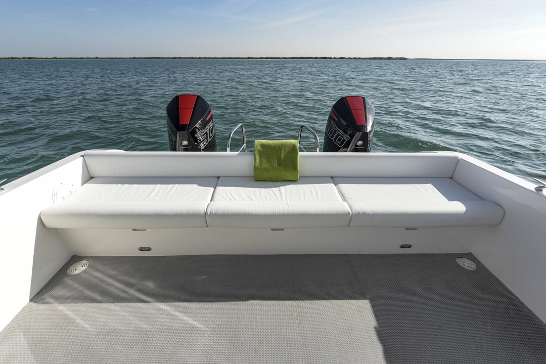 Aft Seating Area (2)