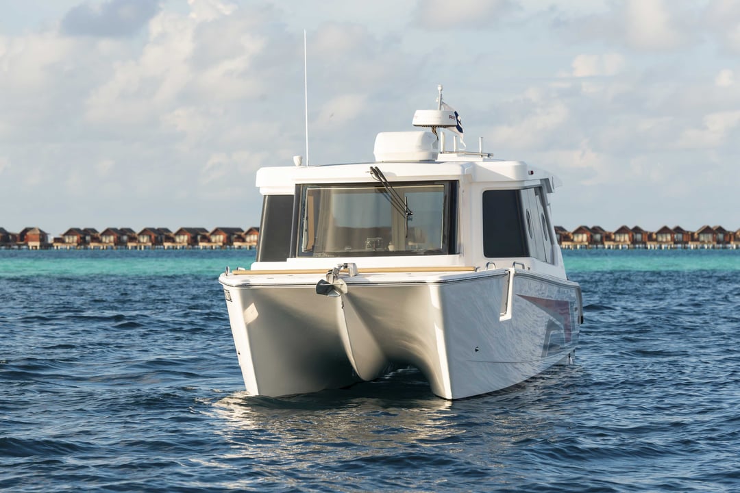 SilverCat 34 LUX _ Maldives _ DSLR 3