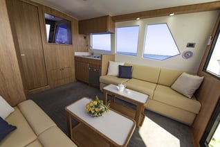 Saloon (1)